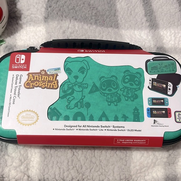 Animal Crossing: New Horizons Teal Nintendo Switch case - Picture 1 of 5